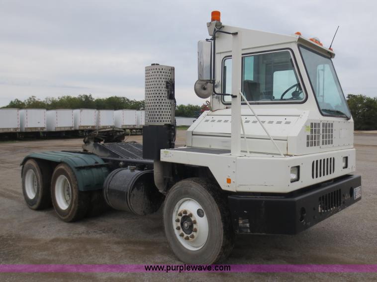 image for item F6707 2008 Ottawa YT Railer terminal tractor