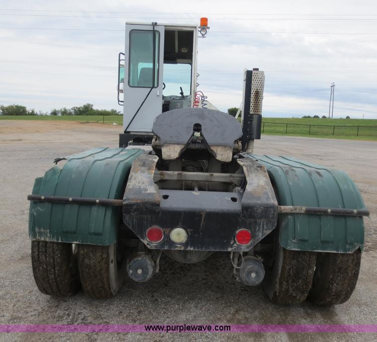 image for item F6707 2008 Ottawa YT Railer terminal tractor