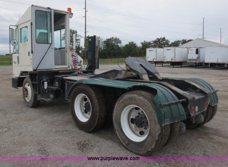 image for item F6707 2008 Ottawa YT Railer terminal tractor