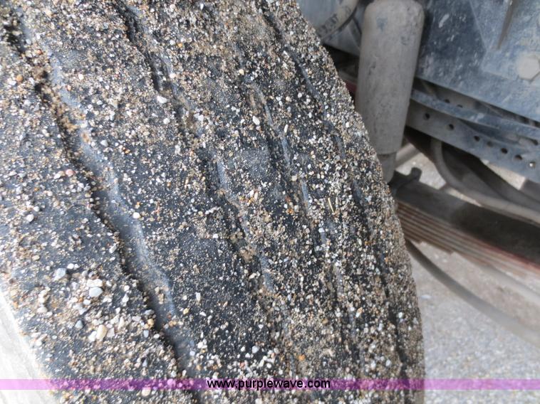 image for item F6707 2008 Ottawa YT Railer terminal tractor