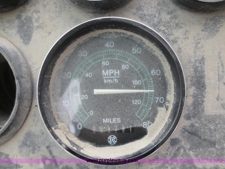 image for item F6708 2000 Ottawa CY50T terminal tractor