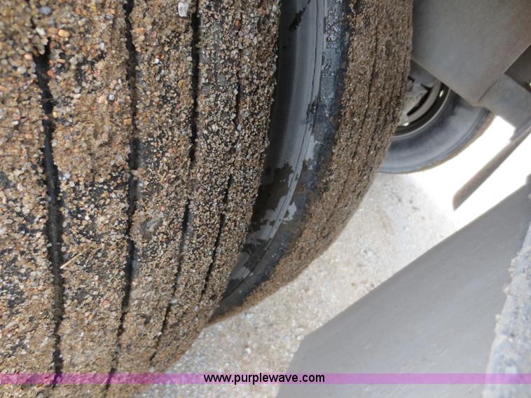 image for item F6710 1996 Monon MP3-32-A2-53W 53' dry van trailer