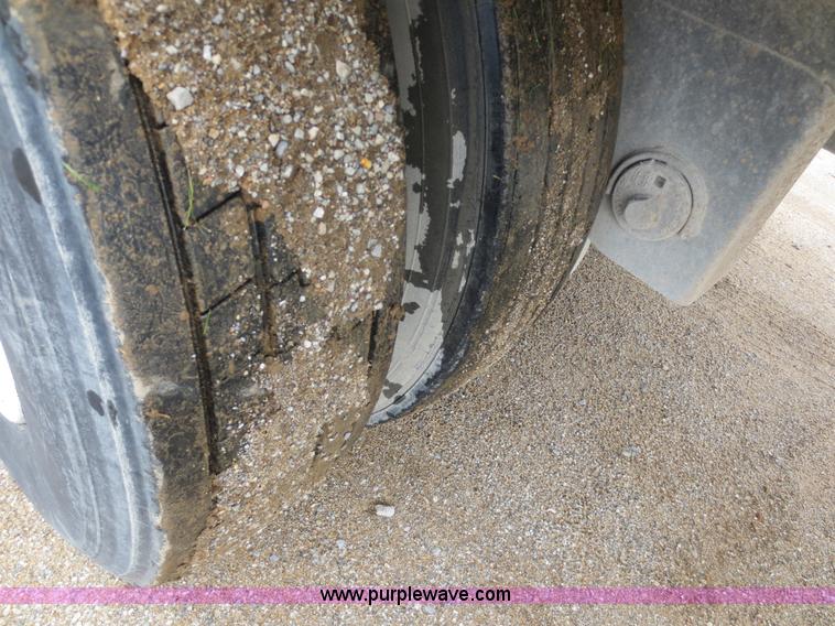 image for item F6711 1996 Monon MP3-32-A2-53W 53' dry van trailer