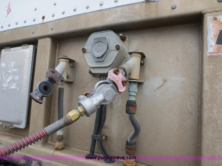 image for item F6712 1996 Monon MP3-32-A2-53W 53' dry van trailer