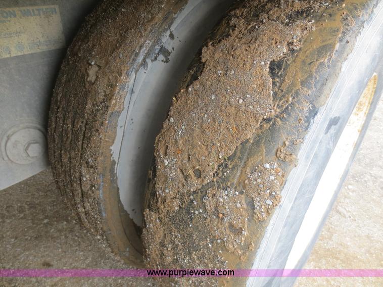 image for item F6712 1996 Monon MP3-32-A2-53W 53' dry van trailer