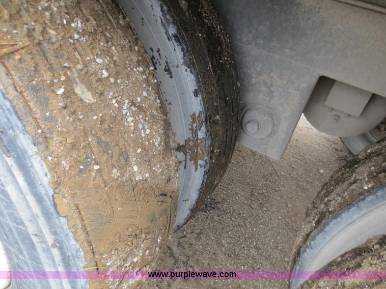 image for item F6712 1996 Monon MP3-32-A2-53W 53' dry van trailer