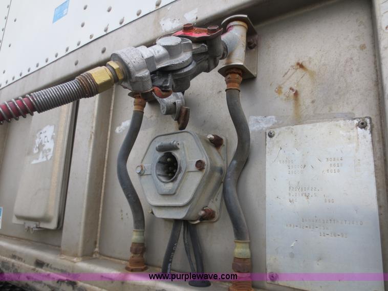 image for item F6713 1996 Monon MP3-32-A2-53W 53' dry van trailer