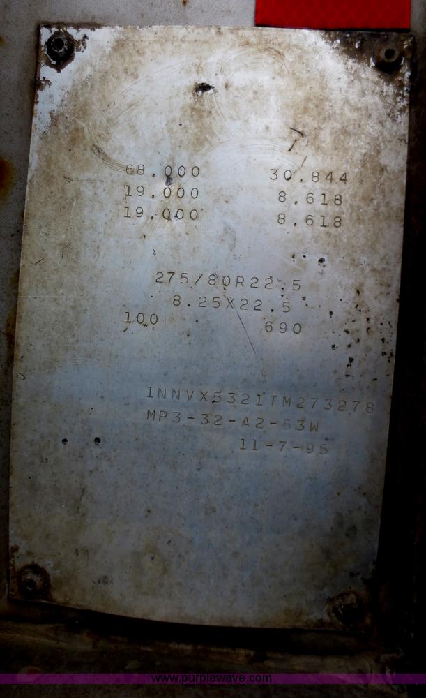 image for item F6714 1996 Monon MP3-32-A2-53W 53' dry van trailer