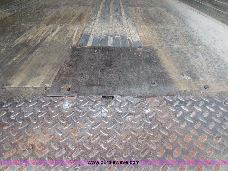 image for item F6714 1996 Monon MP3-32-A2-53W 53' dry van trailer