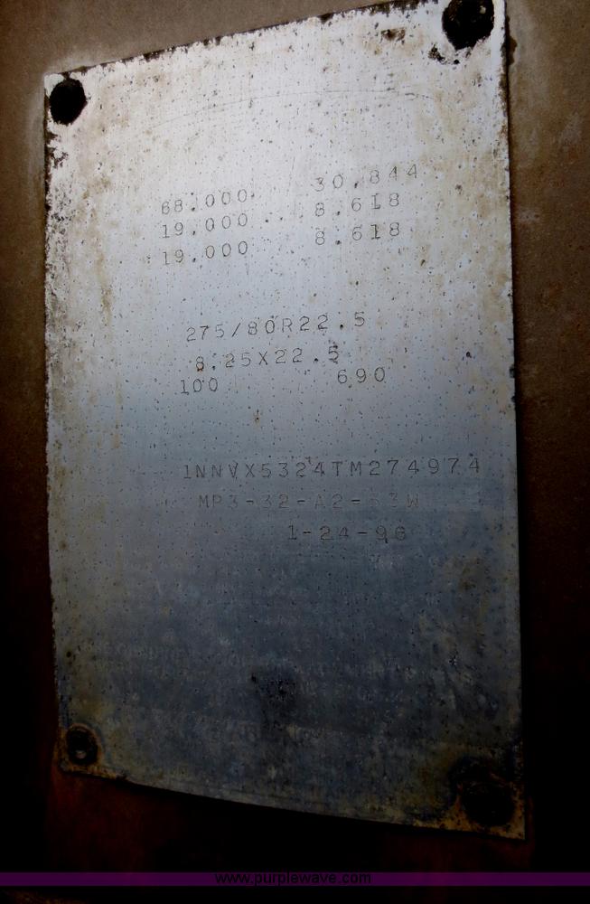 image for item F6715 1996 Monon MP3-32-A2-53W 53' dry van trailer