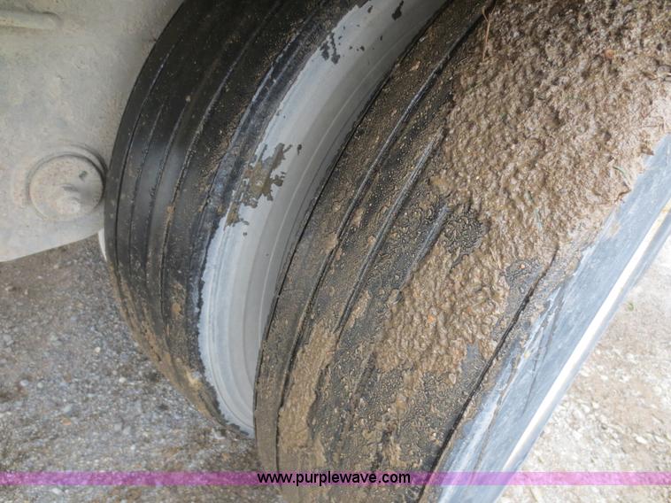 image for item F6715 1996 Monon MP3-32-A2-53W 53' dry van trailer