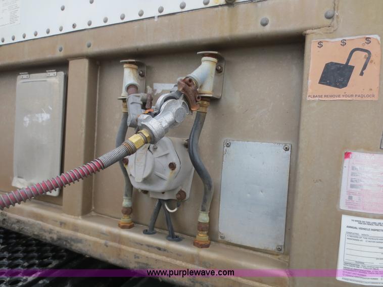 image for item F6716 1996 Monon MP3-32-A2-53W 53' dry van trailer