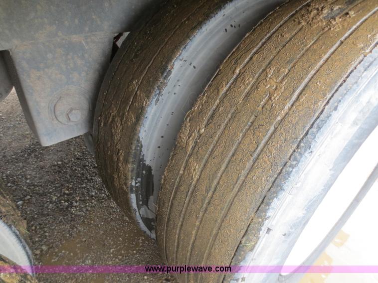 image for item F6716 1996 Monon MP3-32-A2-53W 53' dry van trailer