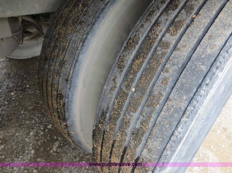 image for item F6716 1996 Monon MP3-32-A2-53W 53' dry van trailer