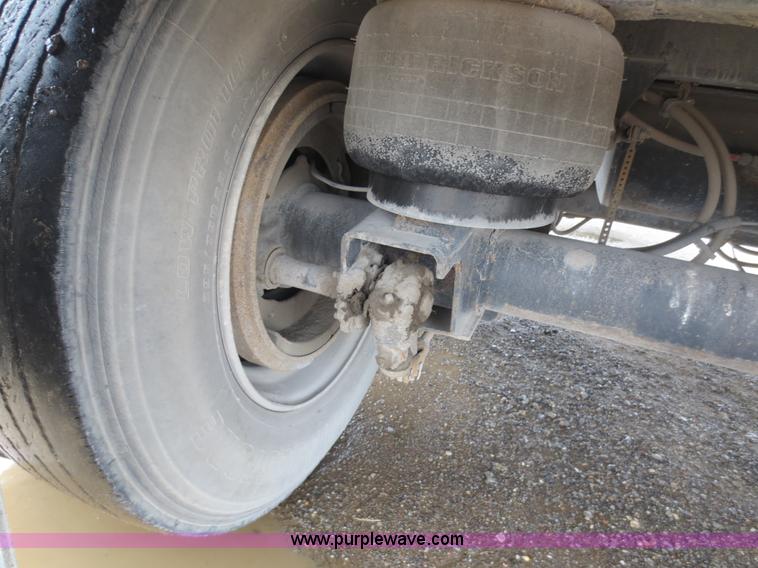 image for item F6716 1996 Monon MP3-32-A2-53W 53' dry van trailer