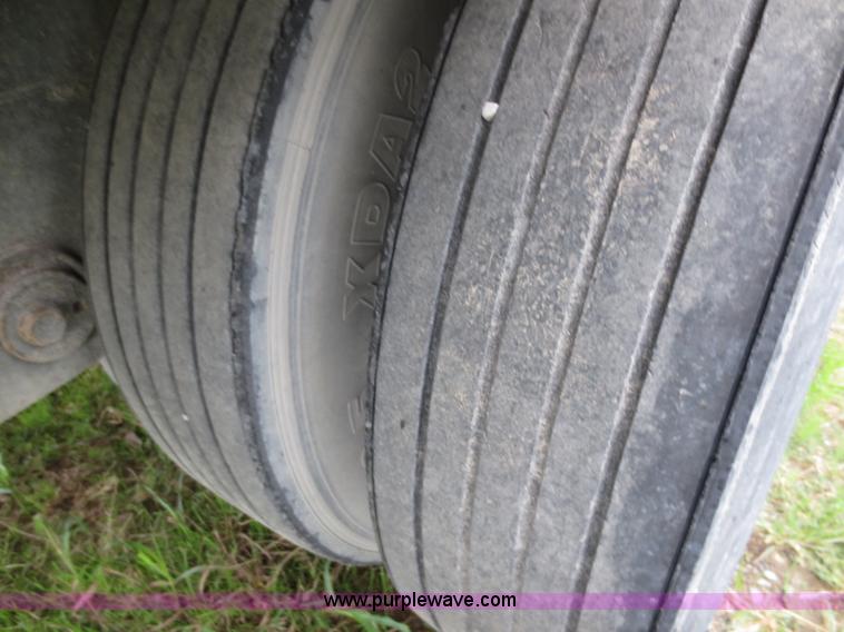 image for item F6718 1996 Monon MP3-32-A2-53W 53' dry van trailer