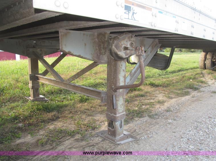 image for item F7156 1996 Fruehauf FBHLP-9-1.5-NT2-53W 53' dry van trailer