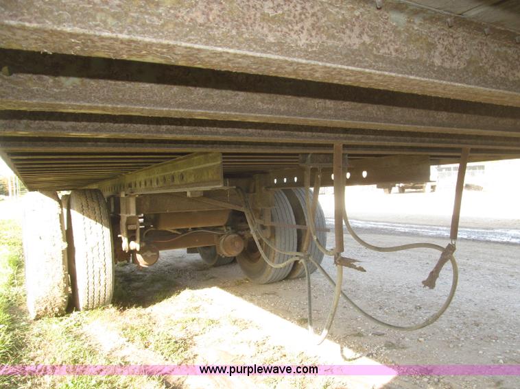 image for item F7156 1996 Fruehauf FBHLP-9-1.5-NT2-53W 53' dry van trailer