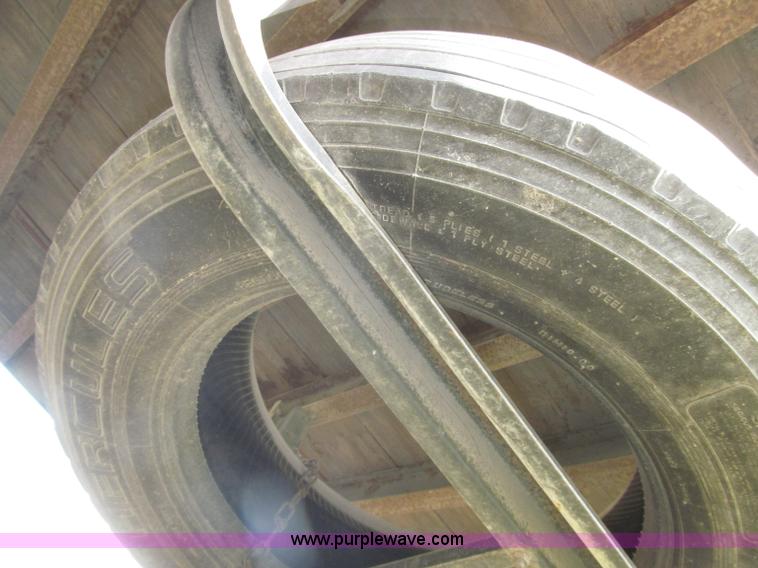 image for item F7156 1996 Fruehauf FBHLP-9-1.5-NT2-53W 53' dry van trailer