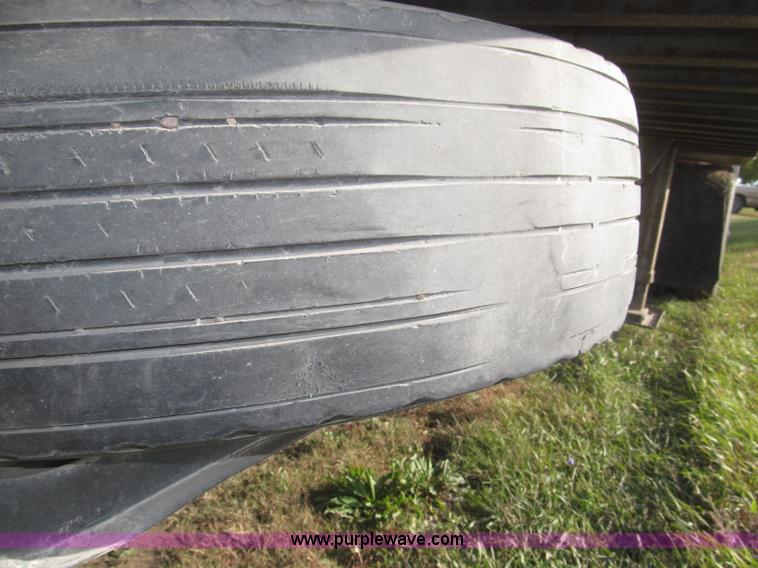 image for item F7156 1996 Fruehauf FBHLP-9-1.5-NT2-53W 53' dry van trailer