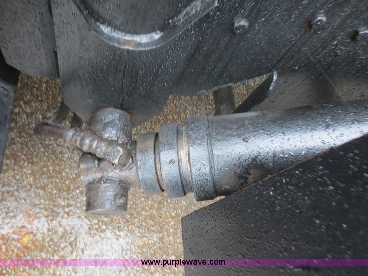 image for item F8010 1996 Volvo WG roll off truck