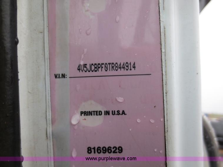 image for item F8010 1996 Volvo WG roll off truck