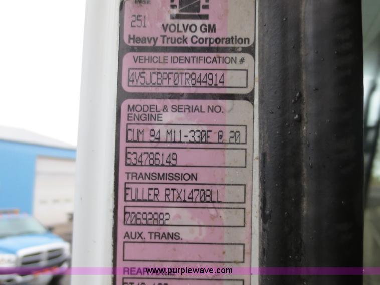 image for item F8010 1996 Volvo WG roll off truck