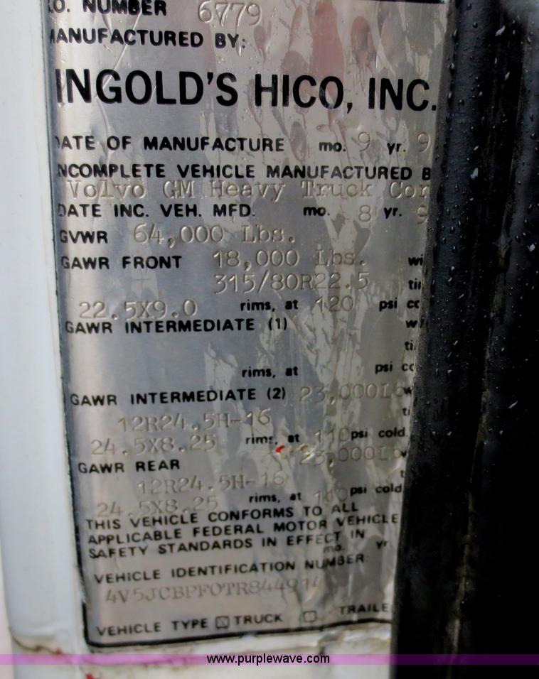 image for item F8010 1996 Volvo WG roll off truck