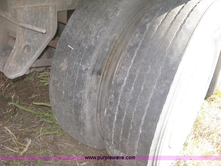 image for item H6270 2003 Great Dane 7311TJWA dry van trailer