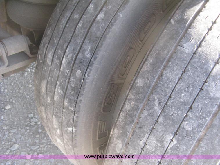 image for item H6271 2003 Great Dane 7311TJWA dry van trailer