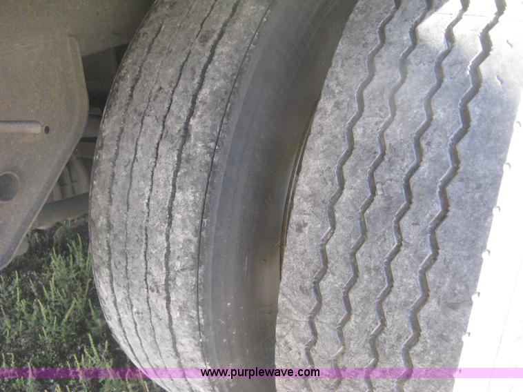 image for item H6272 2003 Great Dane 7311TJWA dry van trailer