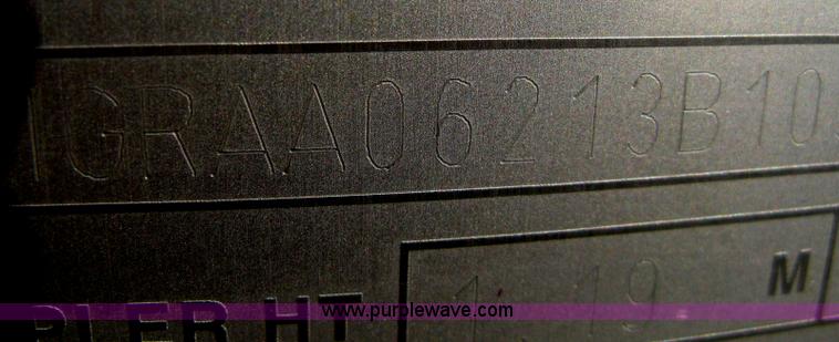 image for item H6272 2003 Great Dane 7311TJWA dry van trailer