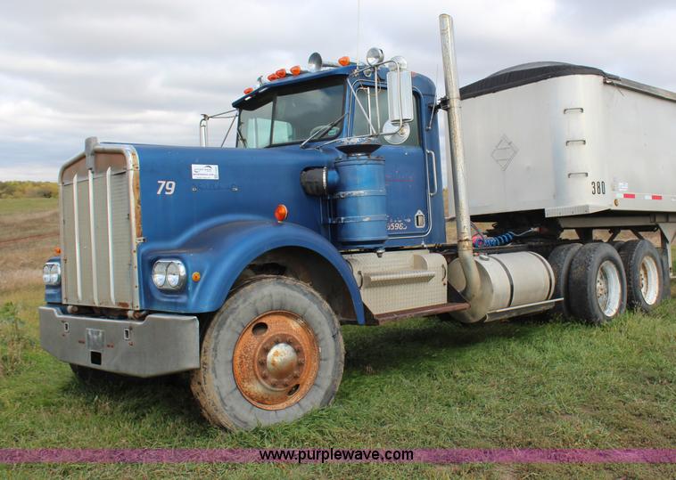 image for item H6903 1979 Kenworth W900A semi truck