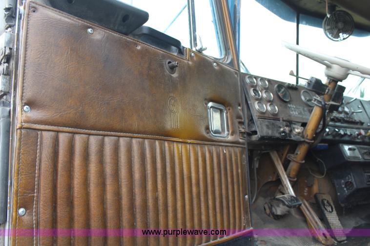 image for item H6903 1979 Kenworth W900A semi truck