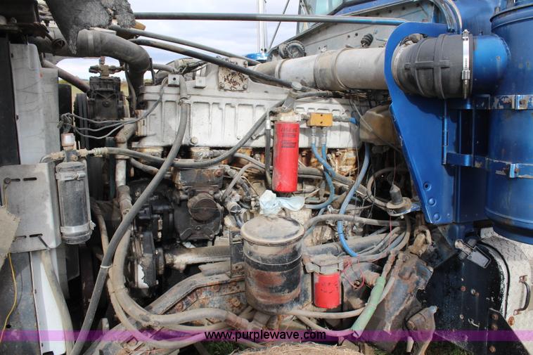 image for item H6903 1979 Kenworth W900A semi truck