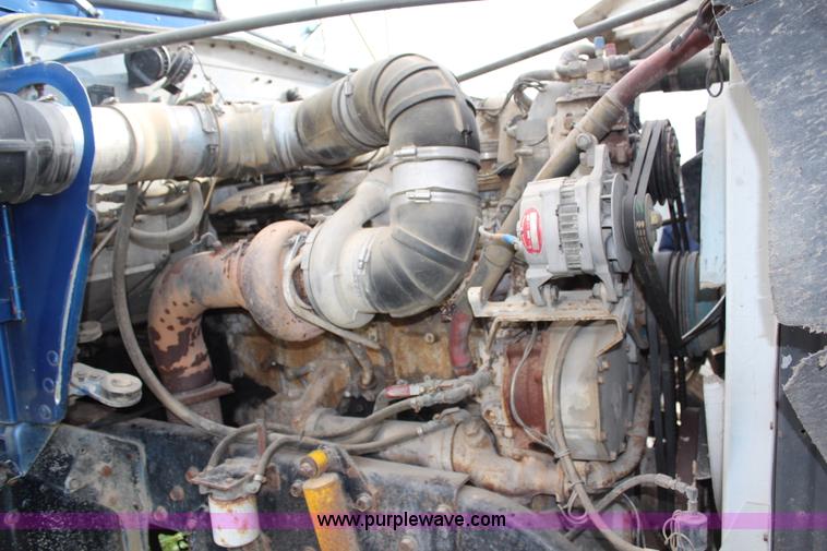 image for item H6903 1979 Kenworth W900A semi truck