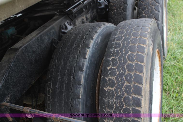 image for item H6903 1979 Kenworth W900A semi truck