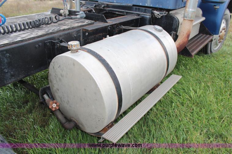 image for item H6903 1979 Kenworth W900A semi truck