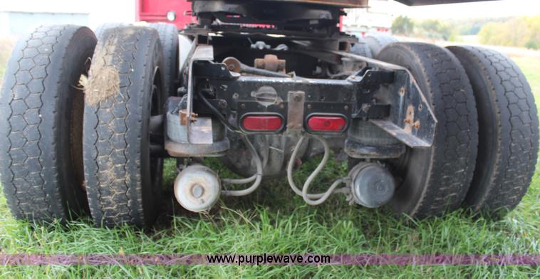 image for item H6904 1991 Kenworth W900B semi truck