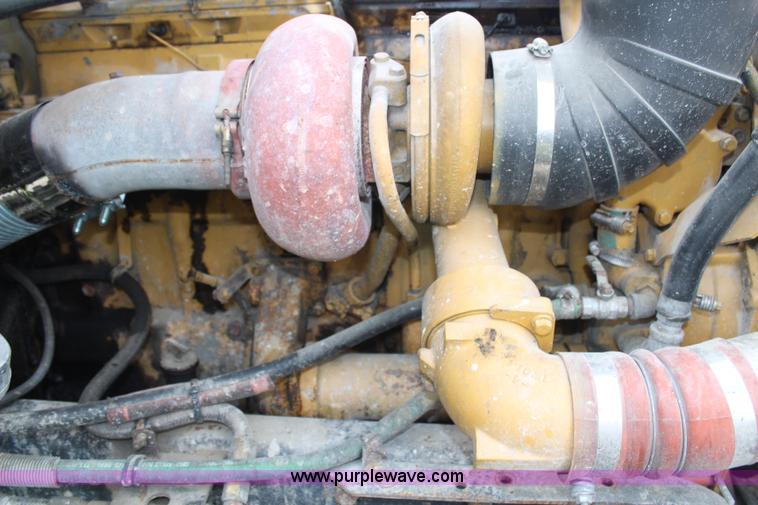 image for item H6904 1991 Kenworth W900B semi truck