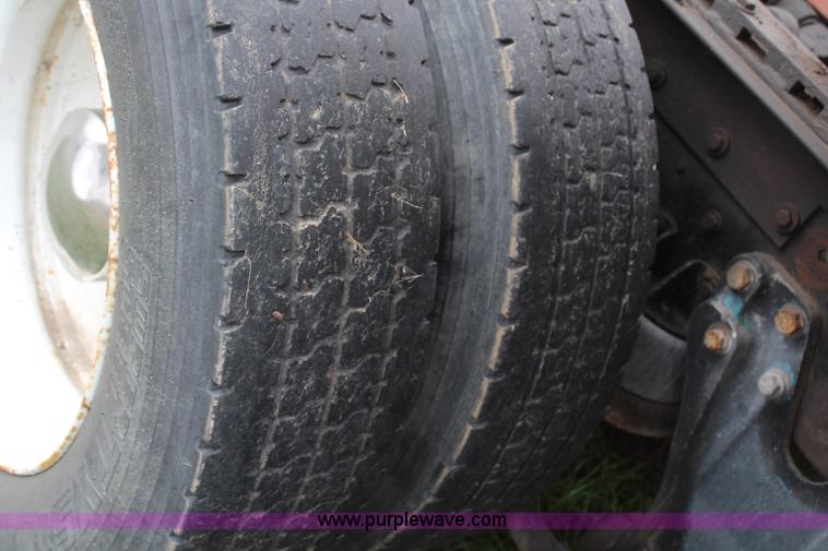 image for item H6904 1991 Kenworth W900B semi truck