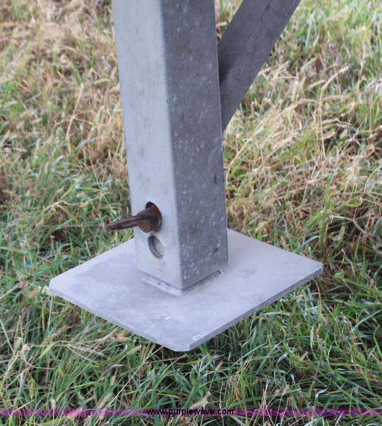 image for item H6905 2001 Travis end dump trailer