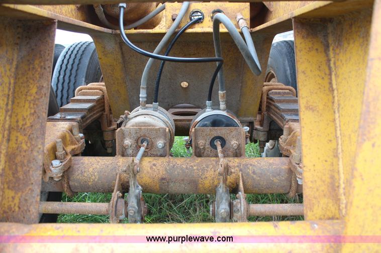 image for item H6906 1979 Load King belly dump trailer