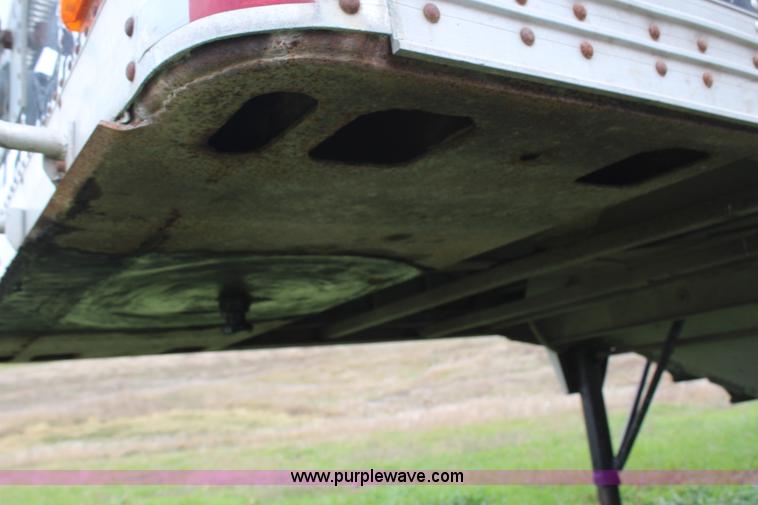 image for item H6907 1988 Timpte grain trailer