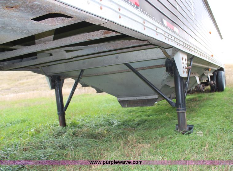 image for item H6907 1988 Timpte grain trailer