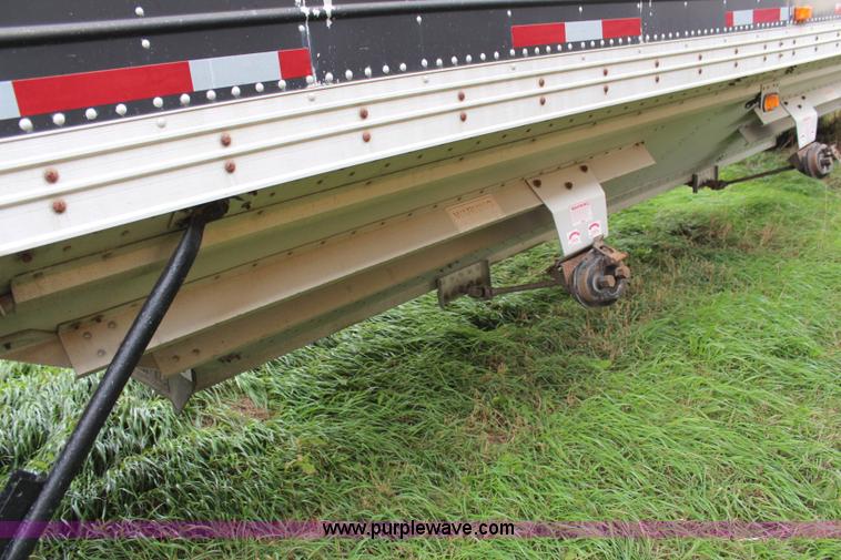 image for item H6907 1988 Timpte grain trailer
