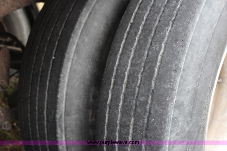 image for item H6907 1988 Timpte grain trailer