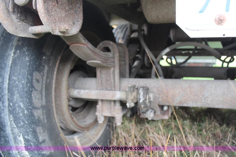 image for item H6907 1988 Timpte grain trailer
