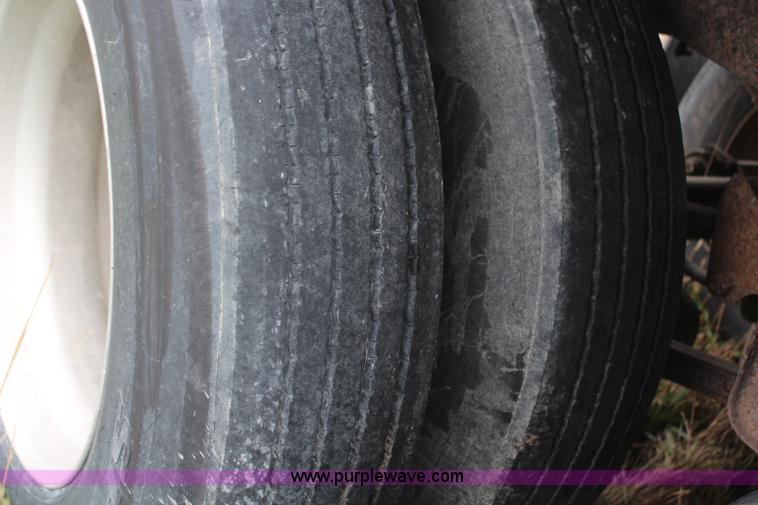 image for item H6907 1988 Timpte grain trailer