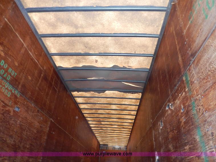 image for item I4275 1997 Utility 53' dry van trailer